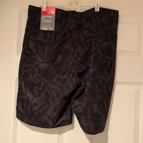 Grey Camo North Face Rolling Sun Packable Short - Picture 2 of 5
